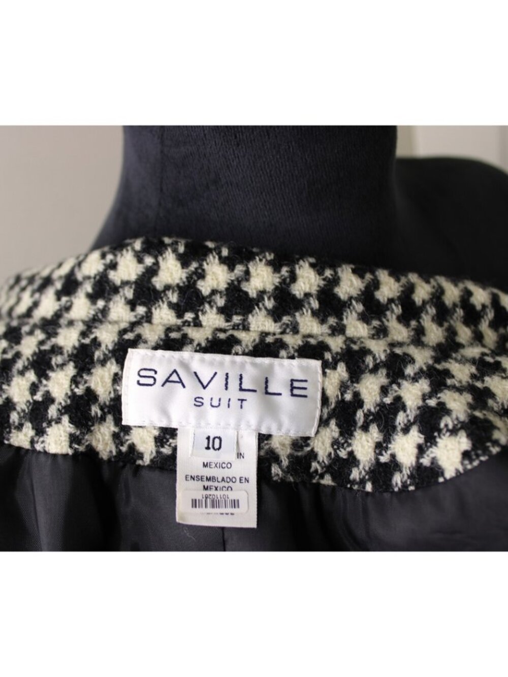 Saville Old Money Vintage Wool Houndstooth Blazer Sz 10 Black Ivory Gold Button - Picture 10 of 12